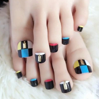 make your toes look nice again with our deluxe pedicues for men and women